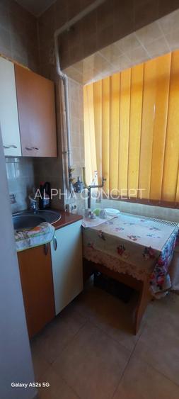 Năvodari-Centru-3camere semidecomandate, etaj 3,gaze - 13