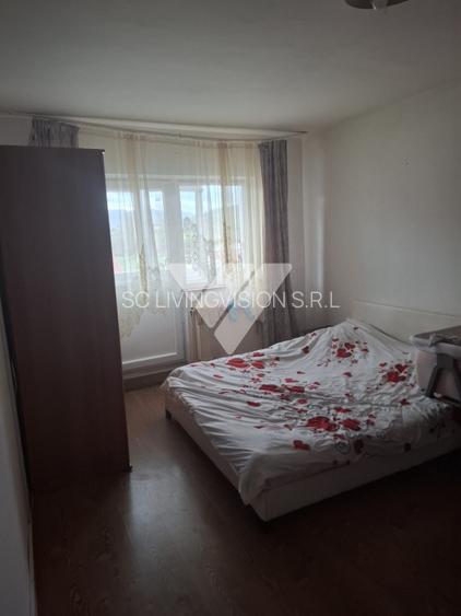 Apartament 3 camere, 84 mp, decomandat și mobilat, Cisnădie - 2