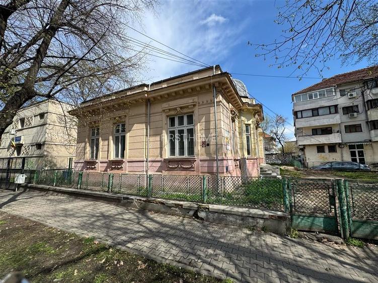 Teren 872 mp +cladire 328 mp, ULTRACENTRAL str Simion Barnutiu - 6