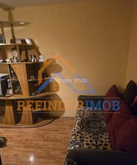 Apartament de vanzare cu 2 camere, zona Salajan - Metrou 1 Decembrie 1918 - 2
