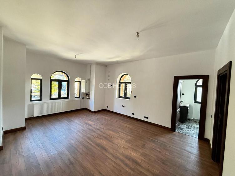 Apartament de vacanta (AP7)- TVA 0% - Vila in stil Neo-Romanesc - 2