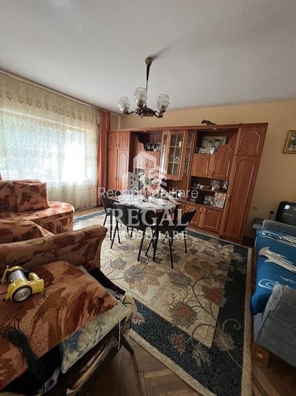 PRET NOU - Casă de vânzare – construcție solidă și spațioasă - 8