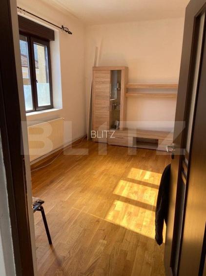 Casa spatioasa cu 4 camere, Nufarul, 240mp - 12