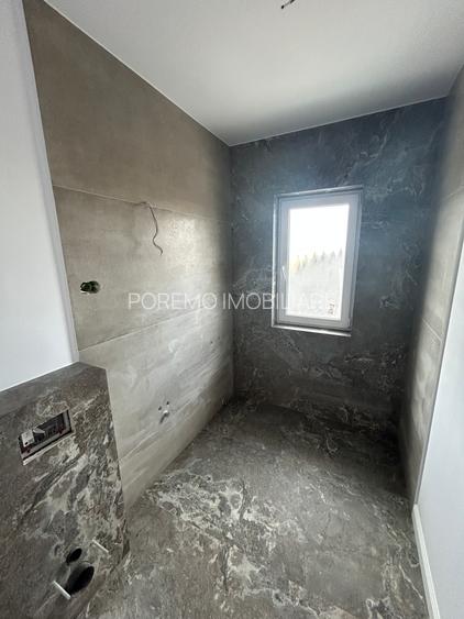 De vanzare duplex la cheie, liber, ocupabil imediat, 4 dormitoare, 3 bai - 8