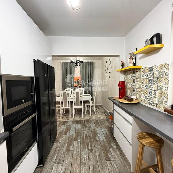 | Vila Parter+Mansarda | SENDRENI, SERBESTII VECHI | teren: 500 mp | - 6