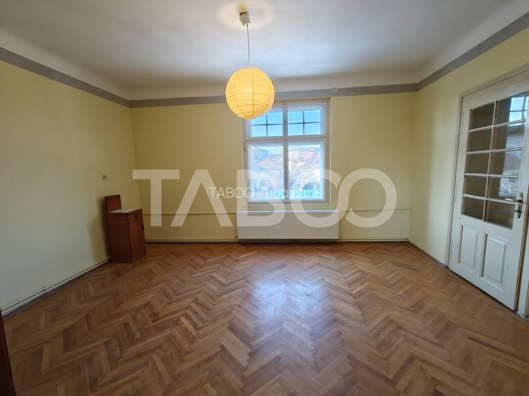 Casa de inchiriat cu 4 camere zona Strand - Pet friendly - COMISION 0 - 5