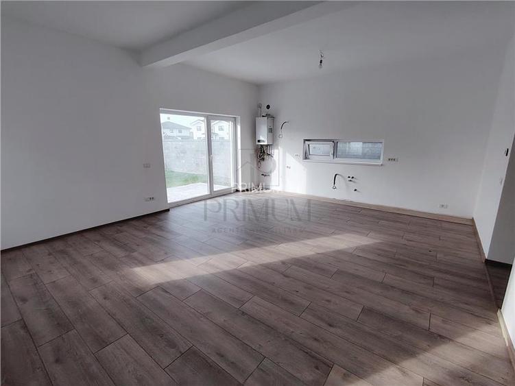 Duplex separat prin dressing - suprafete generoase - zona linistita - 4