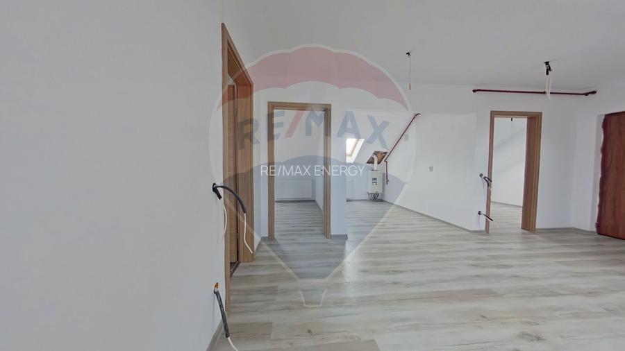 Mansarda de vanzare, 81mp, str Cetatii. Comision 0% - 7