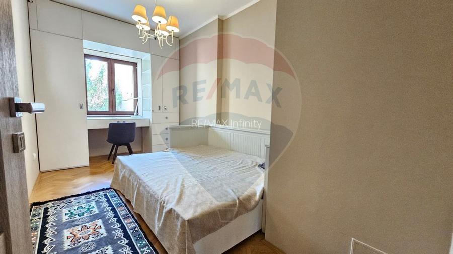 Închiriez apartament PREMIUM cu 3 camere în zonă Ultracentrală - 16