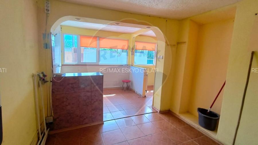 Casă cu teren de vânzare în cartierul Vadul Ungurului - Galați - 10