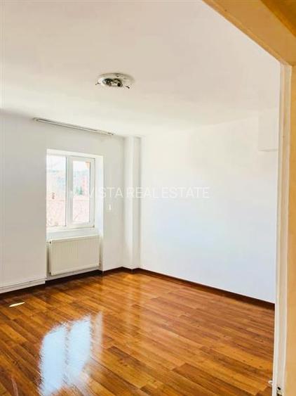 Apartament 2 camere, etaj intermediar. Zona Centrul Civic Afi - 2