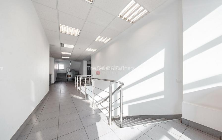 Cladire Multifunctionala - 3