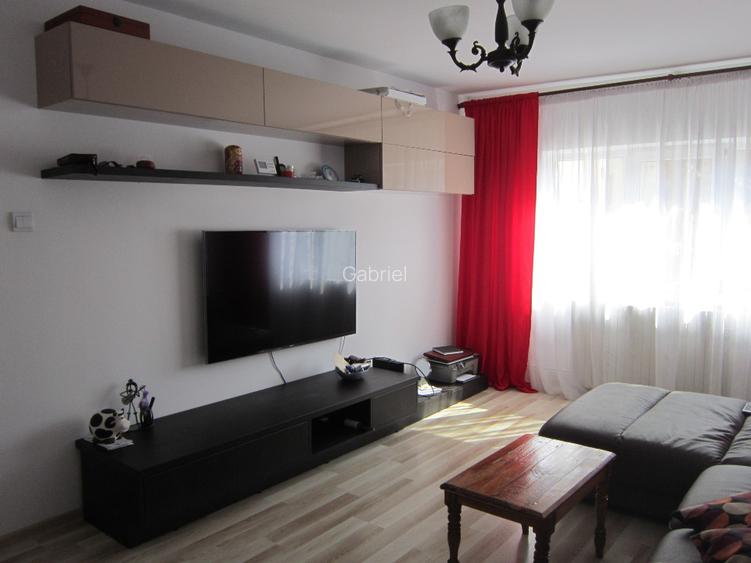 Apartament 4 camere decomandat, complet mobilat și utilat, 84 mp, etaj 1, Rovine - 2