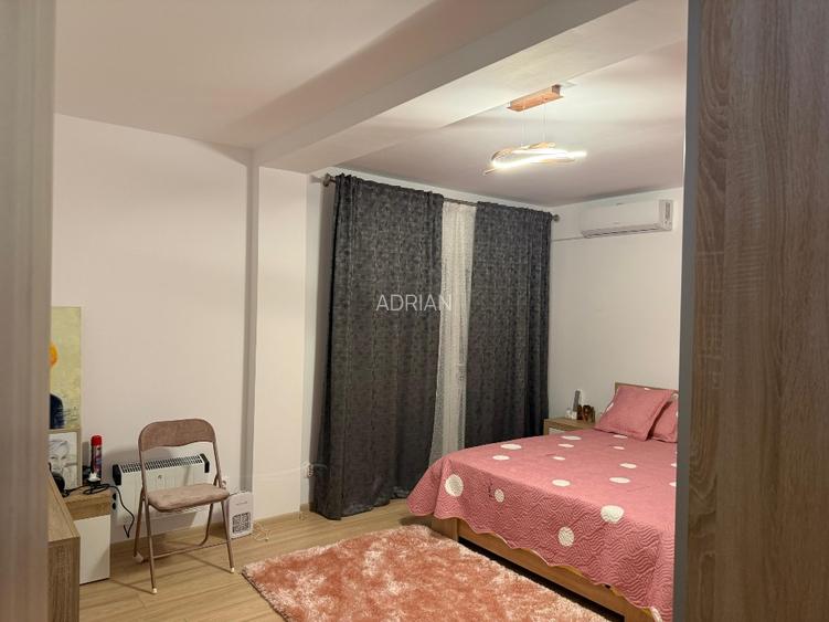 Vand Casa Cu Acces La Lac  - 2