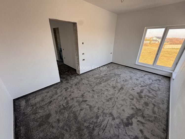 DIRECT DEZVOLTATOR, SUPRAFATA GENEROASA, MODERN - 14