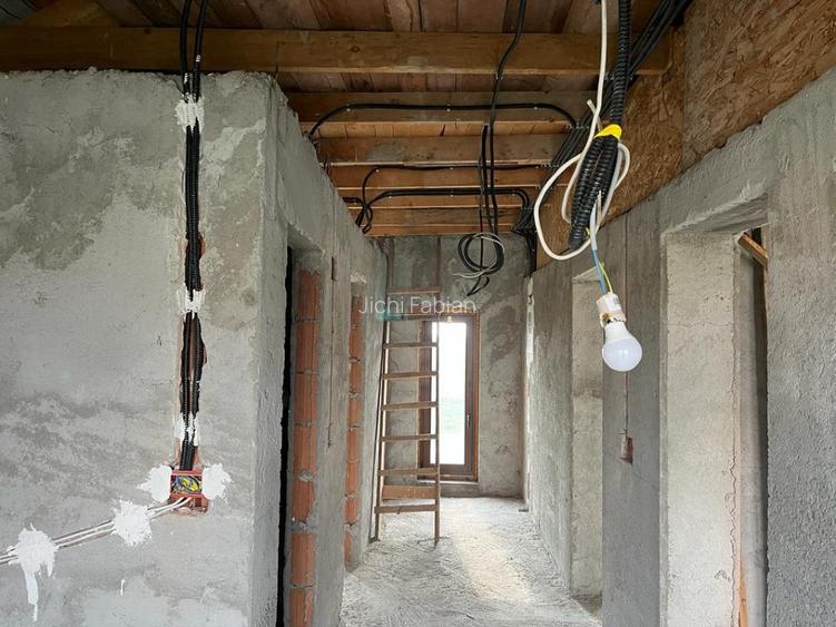 Vand casa individuala cu etaj - 11