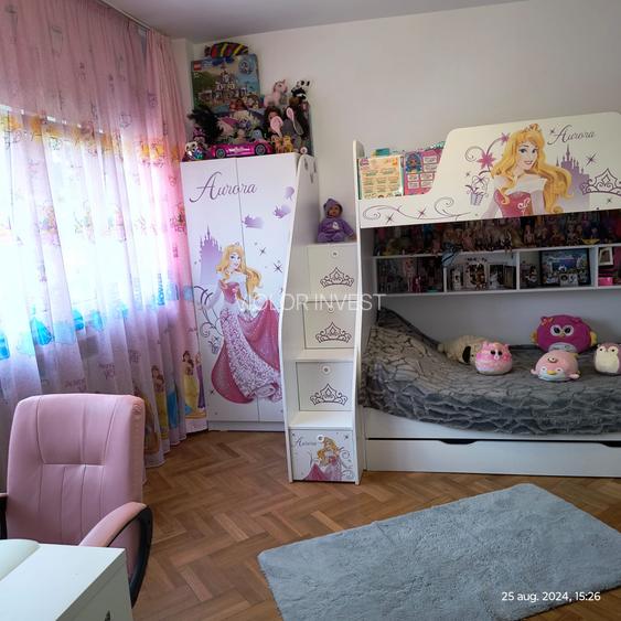 Mosilor, Central, apart 3 cam et 3 - 10