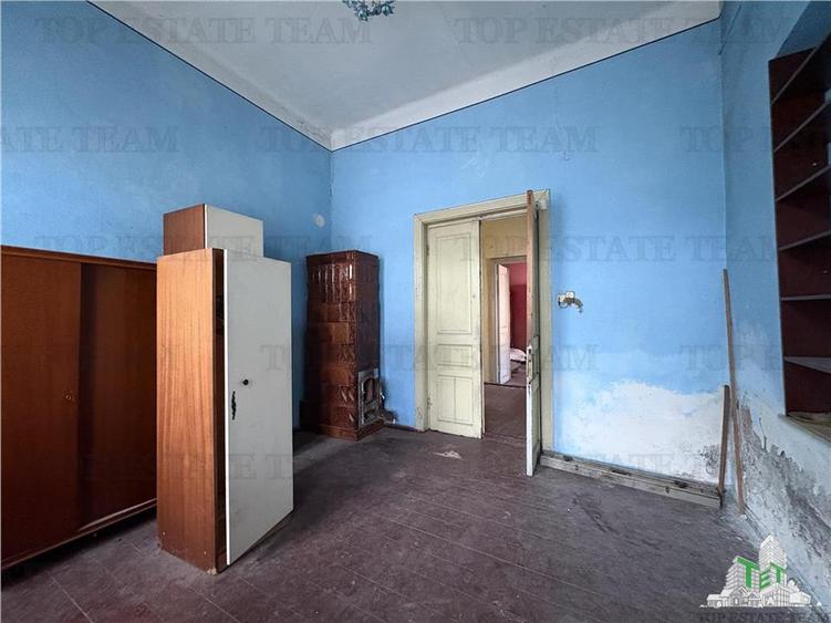 Casa cu farmec istoric, perfecta pentru un proiect de restaurare, zona ICIL, Con