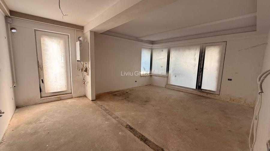 Vand apartament 4 camere cu terasa si gradina, ultracentral - 13