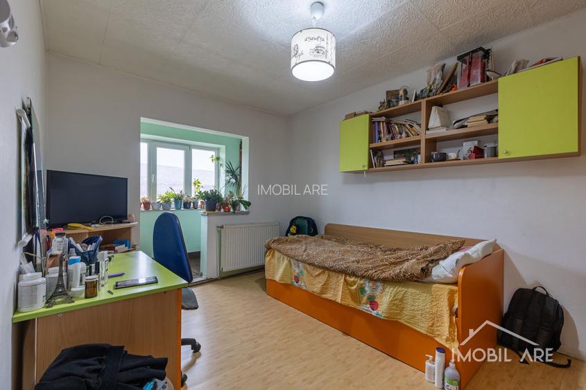 Apartament cu 3 camere de vânzare - 10