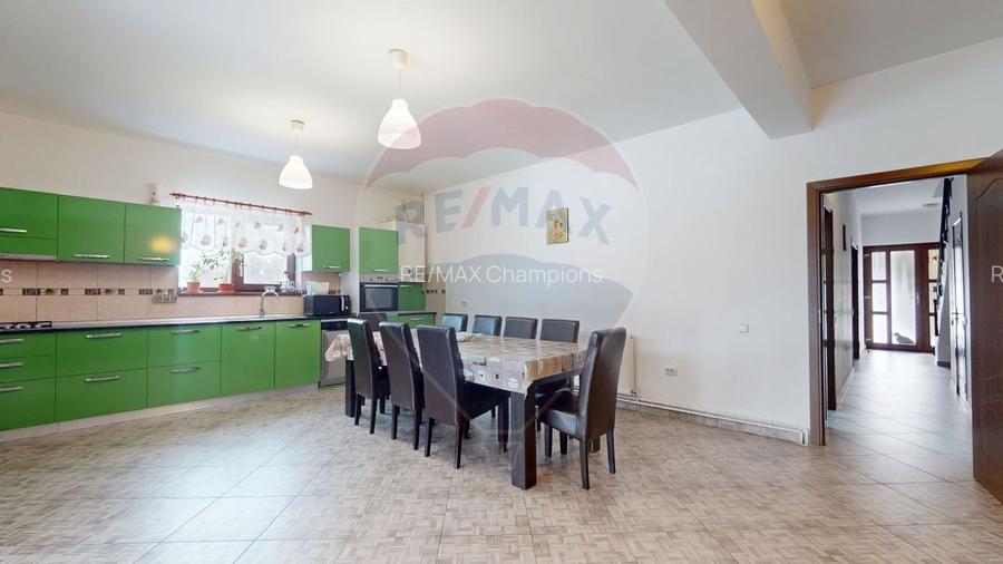 Casă de vacanță/Pensiune | Bran | 728 mp curte - 3