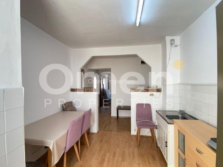 Apartament spatios cu 4 camere decoamndat, zona Republicii - 11