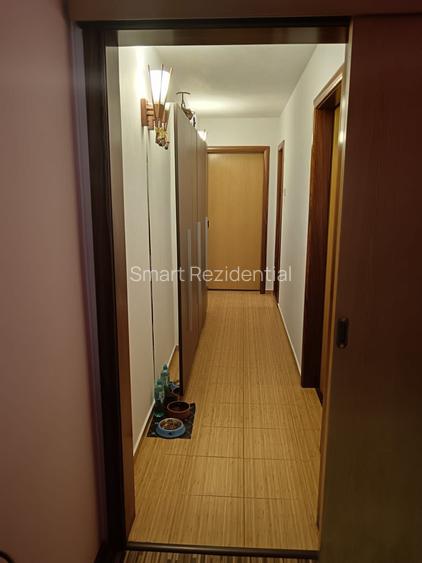 3 camere etaj 1 Piata Covasna - 4