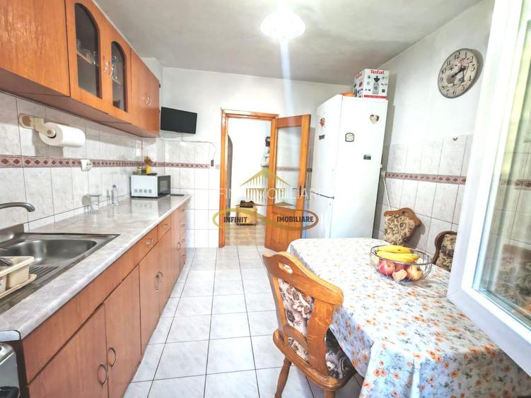 Apartament 3 camere de vanzare Bacau - 6