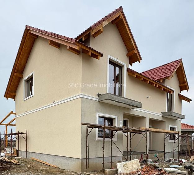DUPLEX DE VÂNZARE Calea Medveș Comision 0% - 3