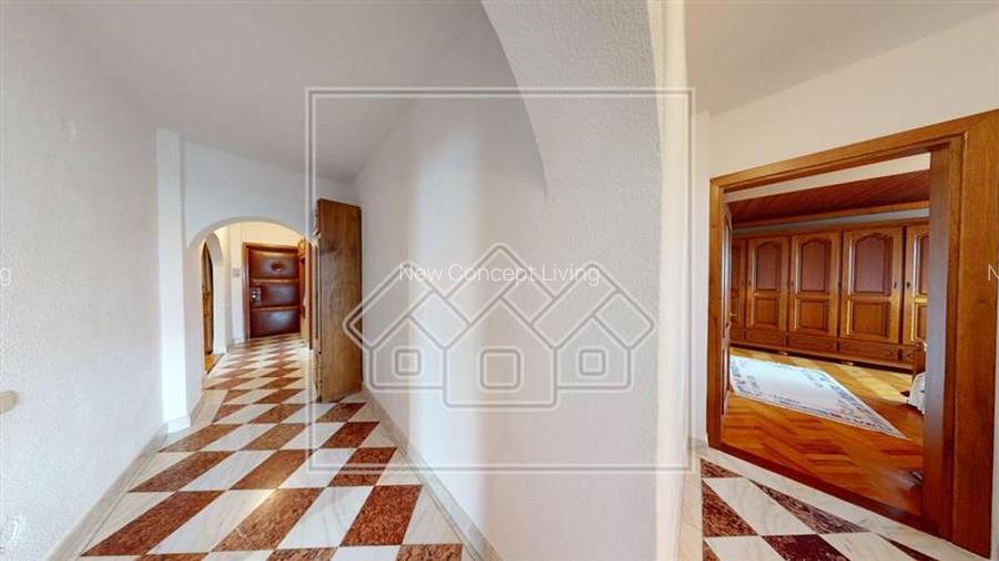 Apartament de vanzare in Sibiu - decomandat - 4 camere, balcon - - 9