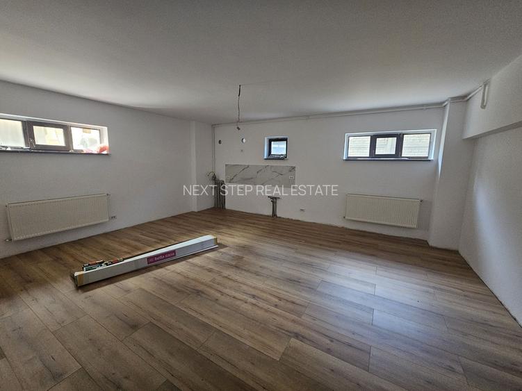 Apartament nemobilat - ideal spatiu comercial - 2