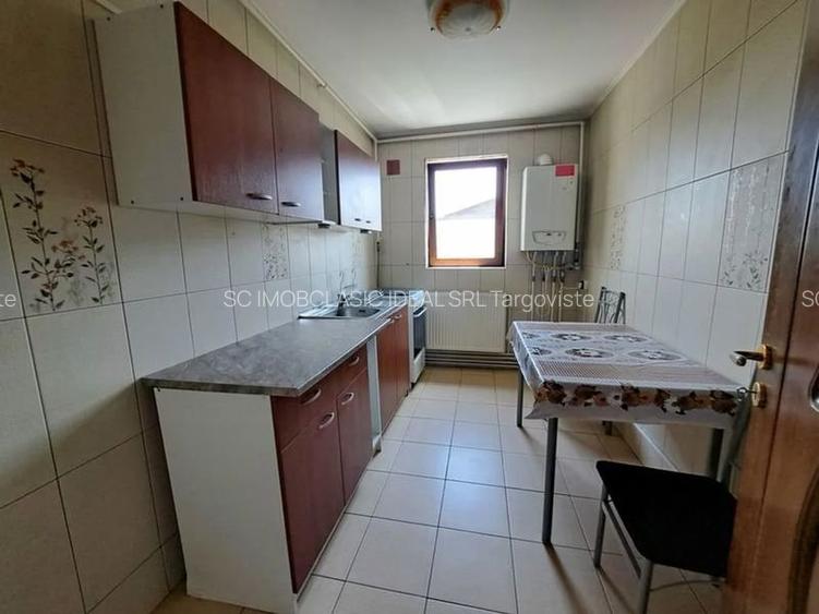 Zona Balaban, micro  5 Targoviste, vanzare apartament 3 camere - 9