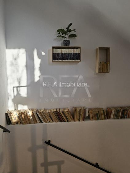 Casa de birouri de inchiriat 11 camere - 15