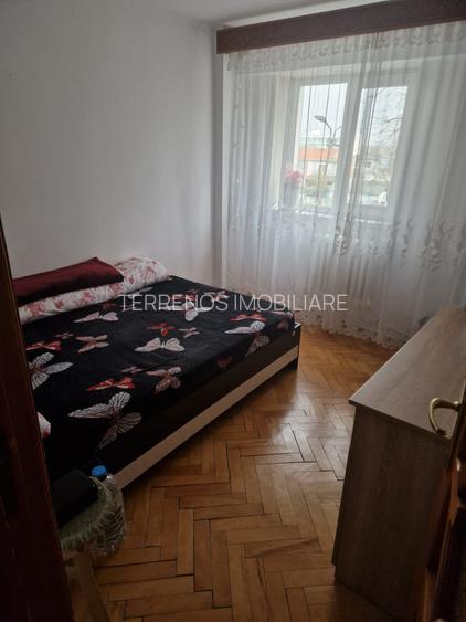 Apartament 4 camere zona Parcul Mihai Eminsecu , etaj 2 , loc de parcare - 6