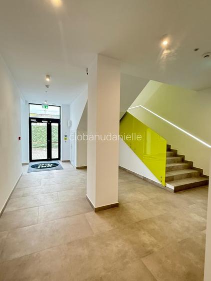 Cladire de vanzare – spatii diverse, 130 - 6000 mp / Zona in plina dezvoltare - 8