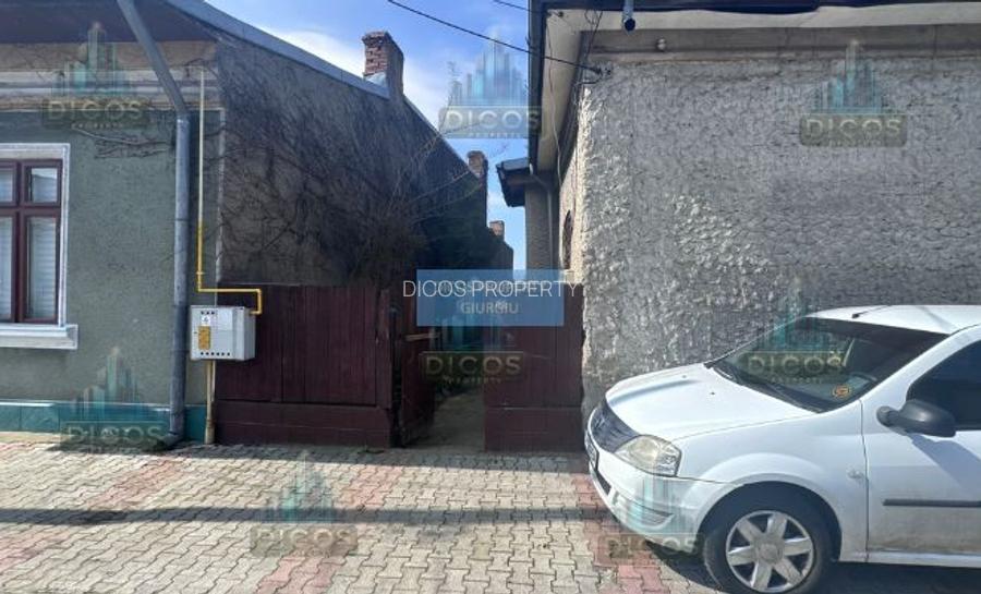 Casă de vânzare cu 3 camere - 2