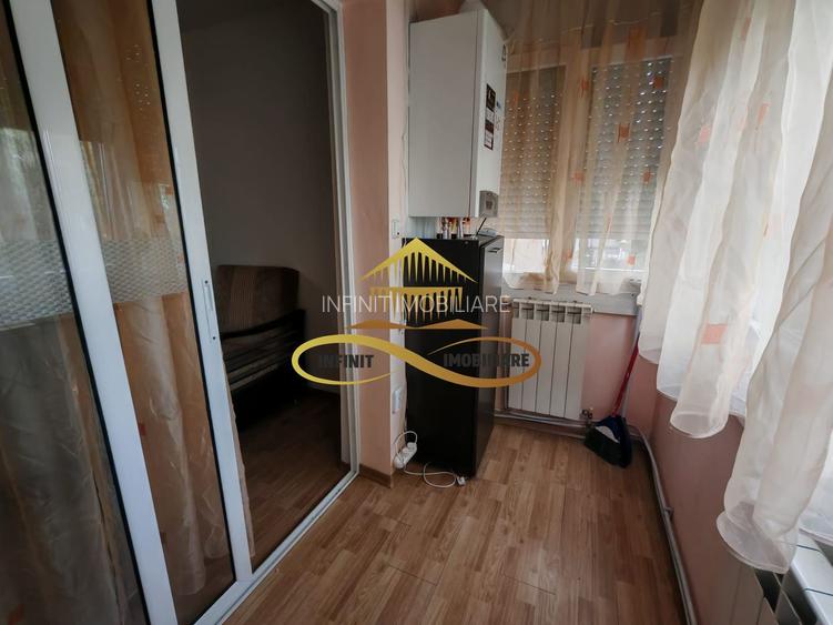 De închiriat apartament 2 camere decomandate,  etaj 1 - 2
