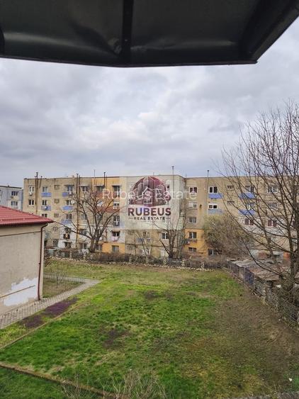 Mic la întreținere, bun la randament: apartament în Orșova - 38