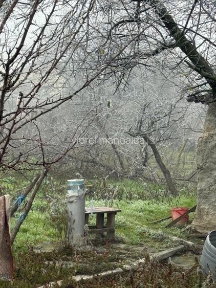 Vând  casă bătrâneasca  - 8