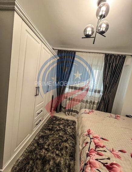 Inchiriez apartament central doua camere - 4