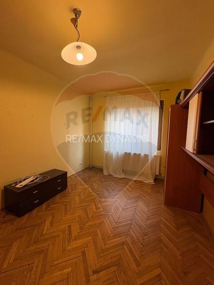Apartament cu 3 camere la curte comuna, in zona Romanilor - 3