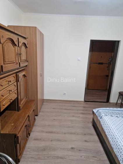 Inchiriez apartament cu 3 camere in zona Boavista - 4