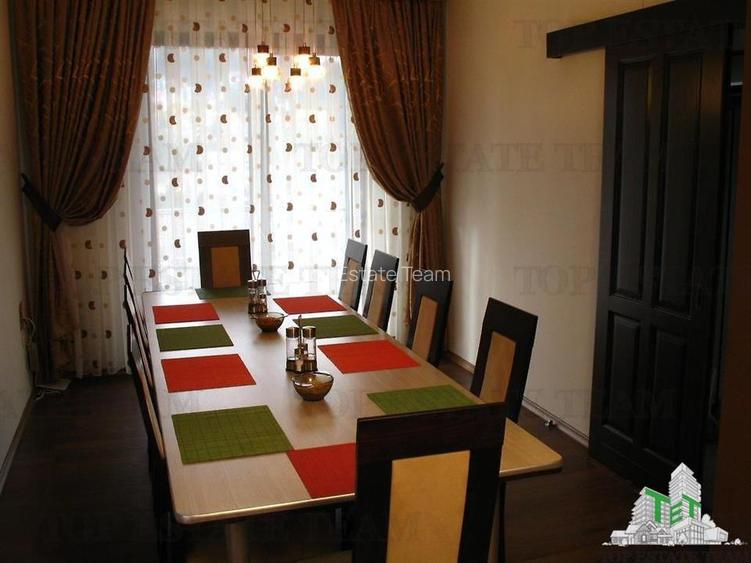 Vila 9 camere cu teren in Predeal - 2