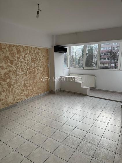 De închiriat: apartament 3 camere - nemobilat - ideal birou - Gorjului - 6