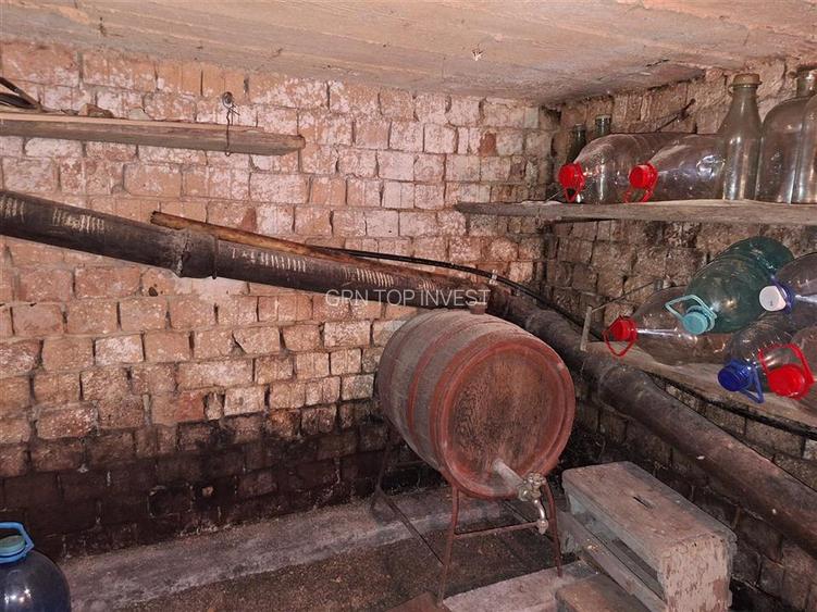 Casa 4 camere pivnita curte individuala Zona Lazaret - 22