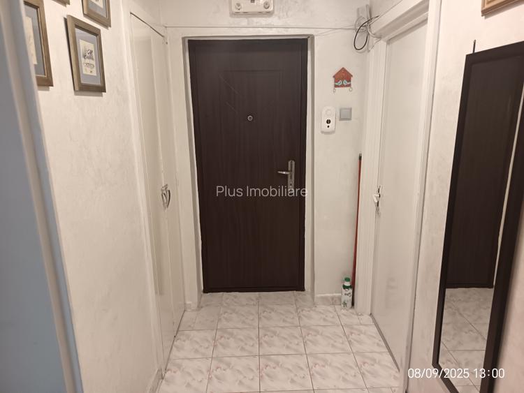 APARTAMENT 3 CAMERE, SEMIDECOMANDAT, PODU ROS, BLOC FARA RISC - 3