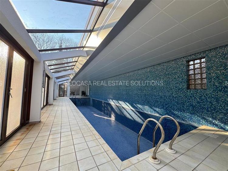 VILA IMPRESIONANTA LANGA PADURE // PISICINA INTERIOARA // TEREN 1700 MP - 2