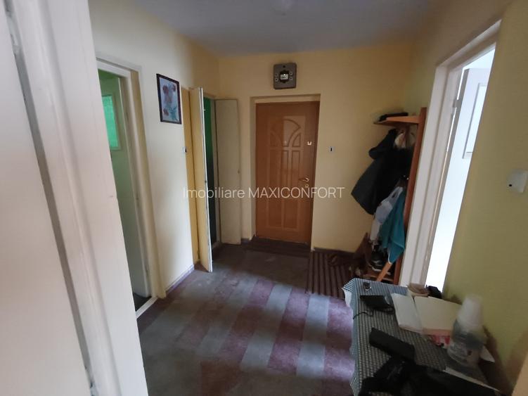 Vanzare 2 camere-Imobiliare MAXICONFORT - 2