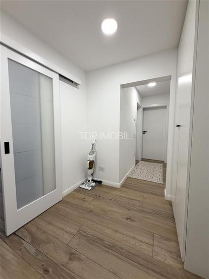 Apartament 4 camere, 2 bai, renovat complet- Nicolina - 4
