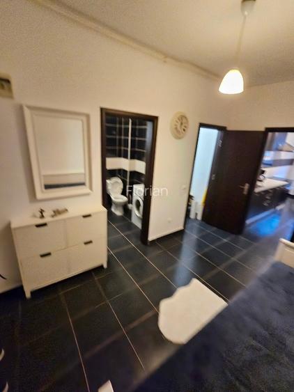 Privat închiriez garsoniera dubla  - 6